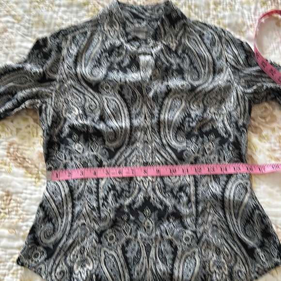 ANN Taylor Blue Silk Paisley Blouse Size 4 - Picture 10 of 12